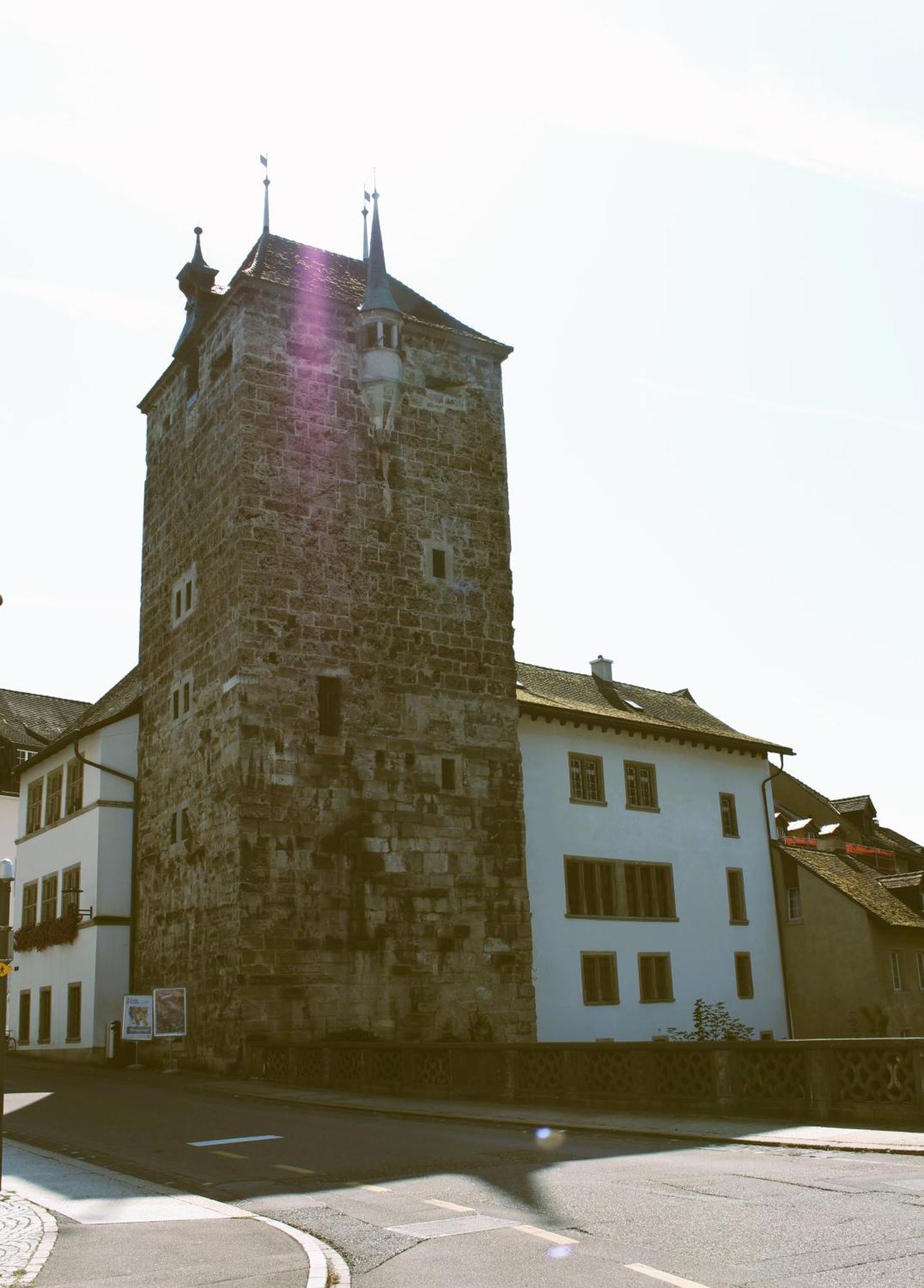 Business I Family Apartment I 1-4 Personen - Aare Blick, Nahe Altstadt I Beamer - 99" Leinwand I Terrassen Lounge Und Parkplatz Brugg  Bagian luar foto