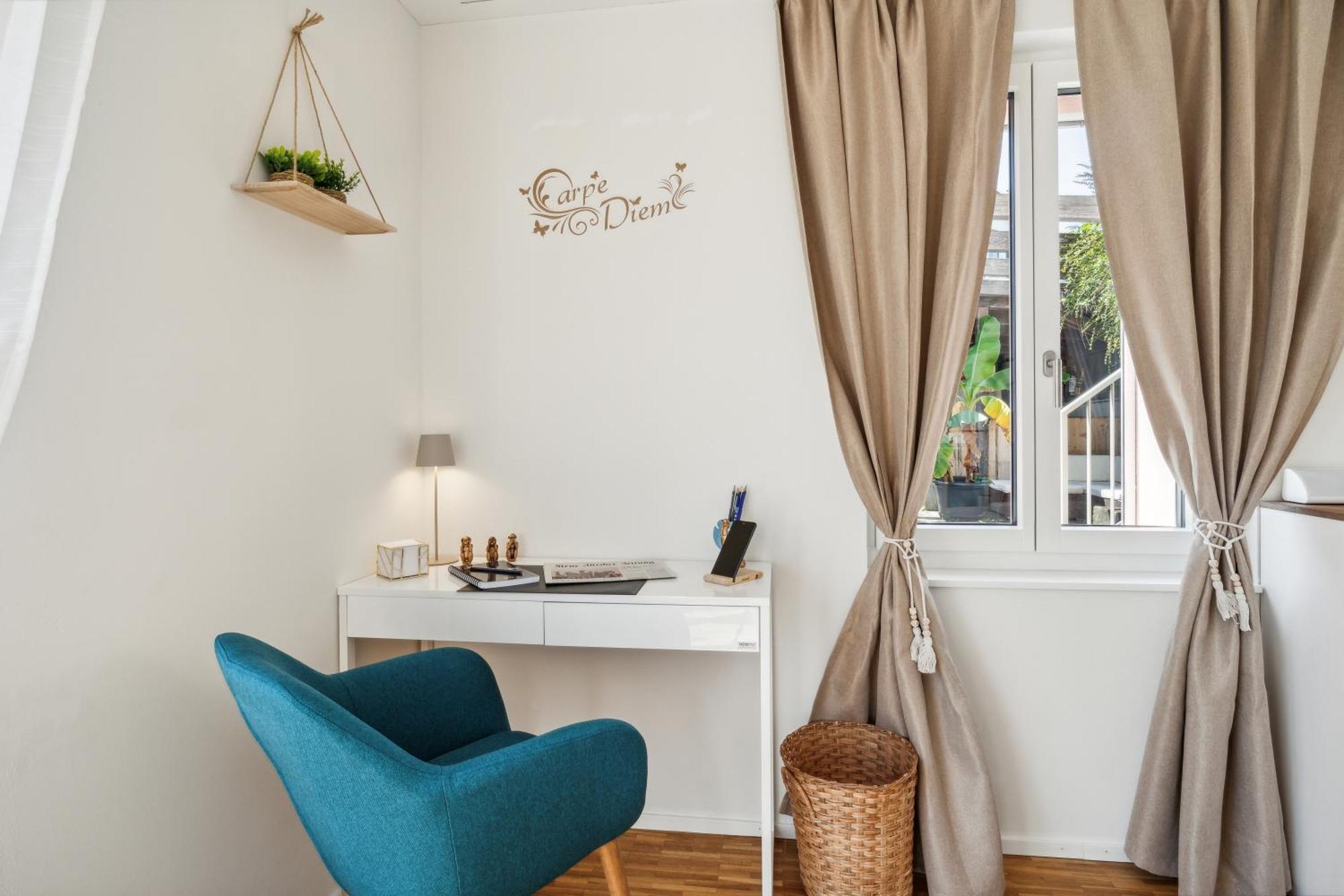 Business I Family Apartment I 1-4 Personen - Aare Blick, Nahe Altstadt I Beamer - 99" Leinwand I Terrassen Lounge Und Parkplatz Brugg  Bagian luar foto